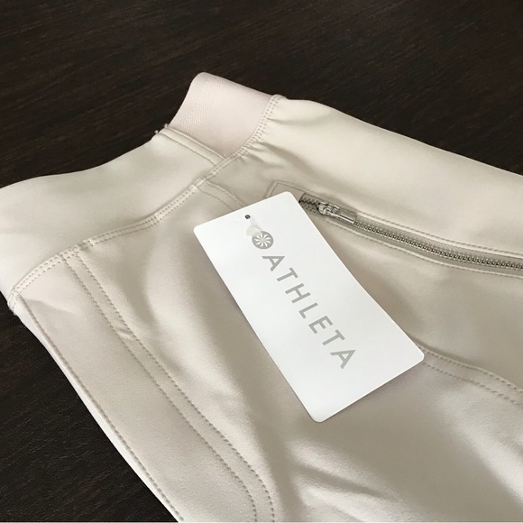 ATHLETA Endless High Rise Cargo Pant. Bone, brand new with tags. S8 - Picture 5 of 7